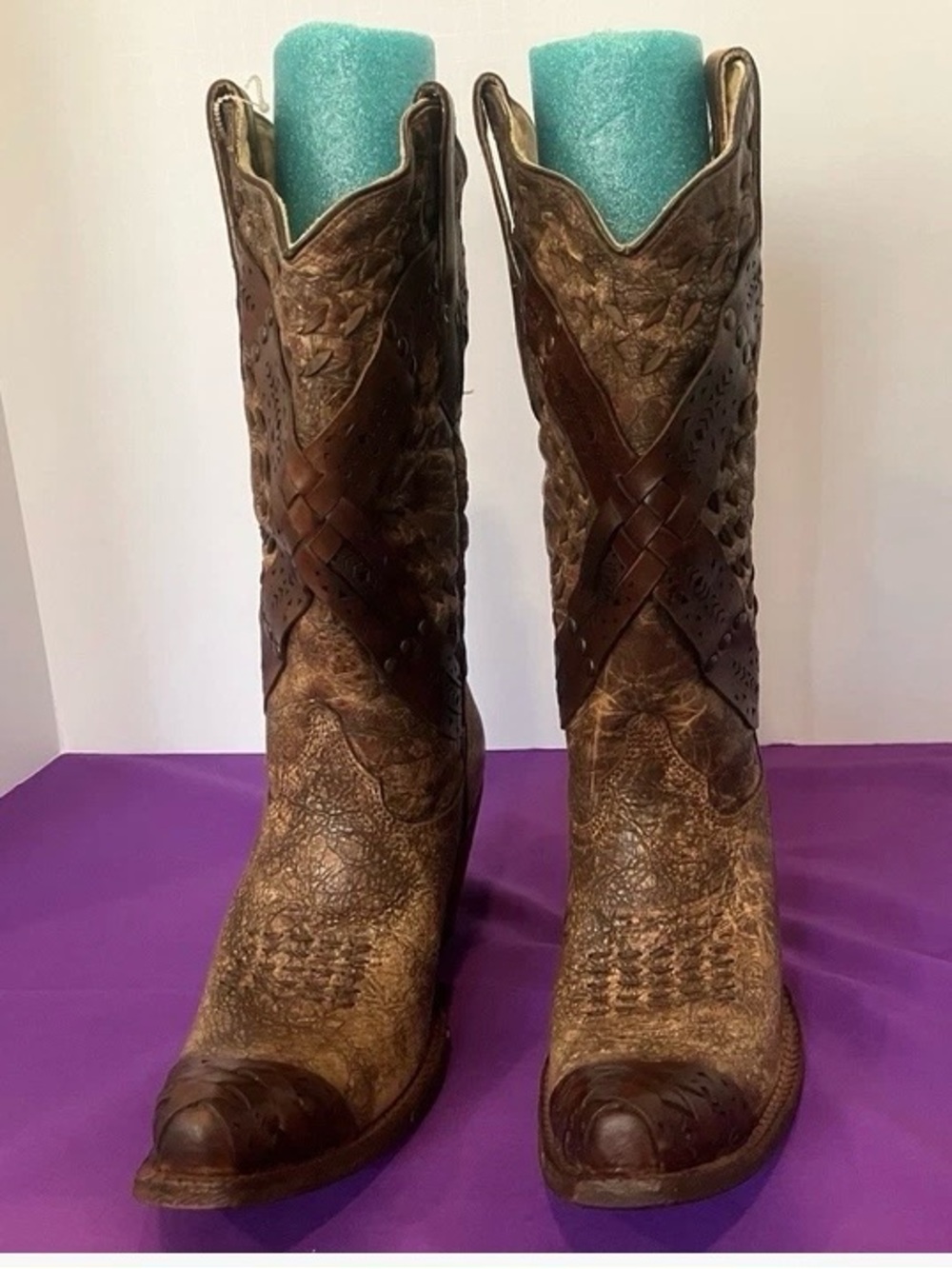 Corral Women’s Brown Leather Western Boots
Cowgirl Boots